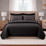 Combo Fresh Gris Oscuro Premium + Juego de Sábanas + Colcha Negro-Gris en Microfibra