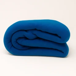Cobija piel de conejo sint tica azul rey Casa LiLe