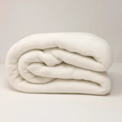 Cobija piel de conejo sint tica beige Casa LiLe