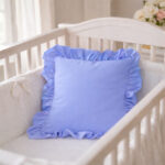 Cojín para bebé azul con boleros de 144 hilos