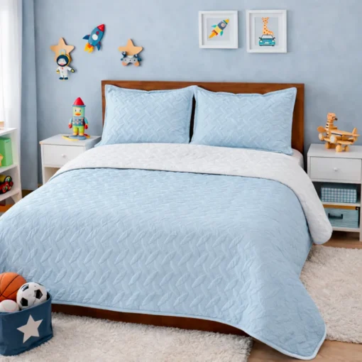 Combo Fresh Infantil Celeste/Blanco Juego de S banas Azul Cielo Embosadas + Cubrelecho Infantil Celeste/Blanco Casa LiLe