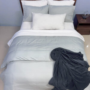 Combo duvet más plumón gris claro embozado