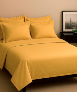 Juego de sábanas oro