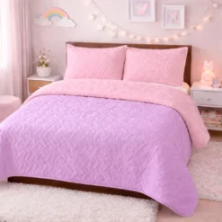 Combo Fresh Infantil Rosado/Lila Juego de S banas Rosado Embosadas + Cubrelecho Infantil Rosado/Lila Casa LiLe