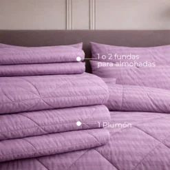 Plum n Lila Embozado Premium + Set Fundas Casa LiLe