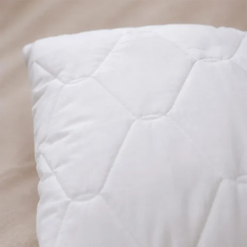 Almohada acolchada blanca de microfibra Casa LiLe