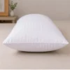 Almohada blanca cama king Casa LiLe