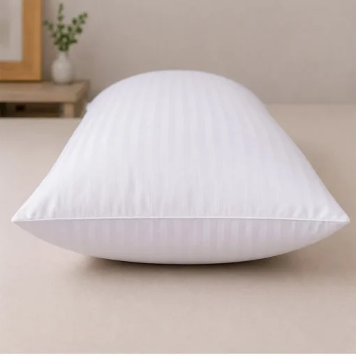 Almohada blanca cama king Casa LiLe