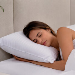 Alternative view of Almohada blanca para dormir con fibra siliconada