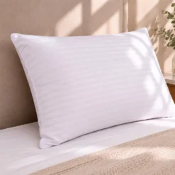 Almohada blanca para dormir con fibra siliconada Casa LiLe