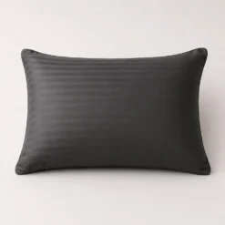 Almohada gris oscuro est ndar de microfibra Casa LiLe