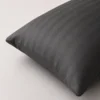 Almohada gris oscuro est ndar de microfibra Casa LiLe