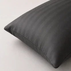 Almohada gris oscuro est ndar de microfibra Casa LiLe