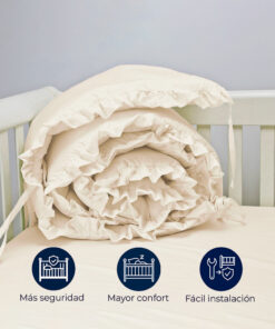 Bumper para cuna beige con boleros
