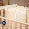 Bumper para cuna beige con boleros