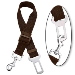 Correa ajustable para cinturón de carro café.