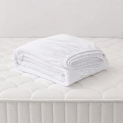 Sábana Ajustable Blanca Lisa en Microfibra Tipo B (Con Imperfecciones)