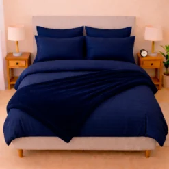 Combo LIL Azul Oscuro Premium - Plum n + Juego de Duvet + Almohada + Cobija Bunny Casa LiLe