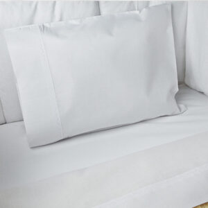 Juego de sábanas blanco con bordado blanco para cuna