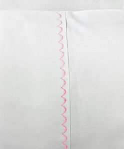 Alternative view of Juego de sábanas blanco con bordado rosado para cuna