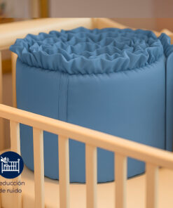 Bumper para cuna azul con boleros