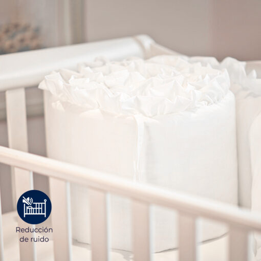 Bumper para cuna blanco con boleros