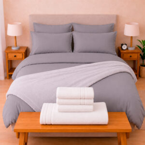 Combo Soltero 1000 Gris Claro - Protector Antifluido, Plumón, Almohada(s), Juego Duvet, Cobija Bunny y Toallas