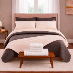 Combo 2000 Beige Café – Colcha Española, Fundones, Cobija Bunny a Elección, Protector de Colchón Antifluido, Juego de Sábanas, Almohada(s), 2 Toallas de Manos, Toalla de Cuerpo y Tapete de Baño