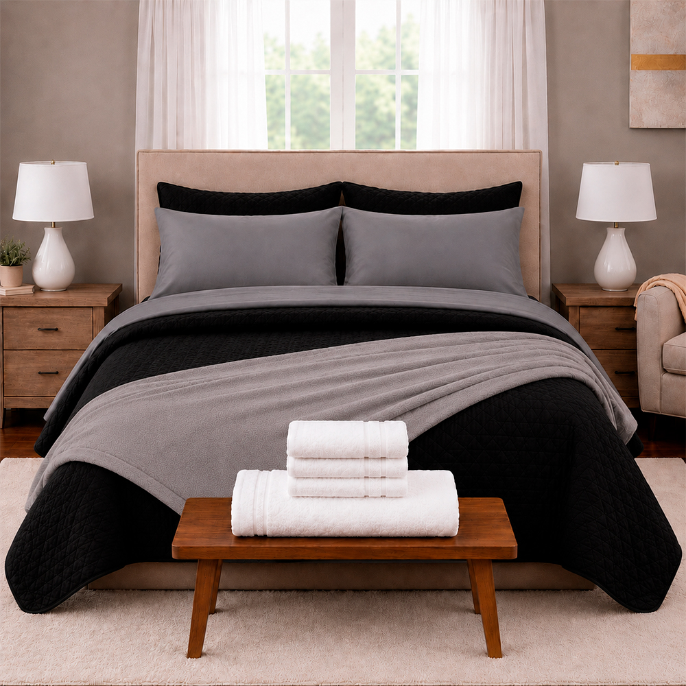 Combo 2000 Negro Gris – Colcha Española, Fundones, Cobija Bunny a Elección, Protector de Colchón Antifluido, Juego de Sábanas, Almohada(s), 2 Toallas de Manos, Toalla de Cuerpo y Tapete de Baño