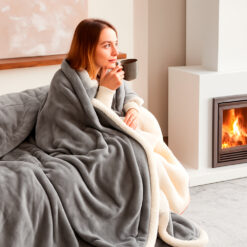 Alternative view of Cobija Ovejera Gris Claro