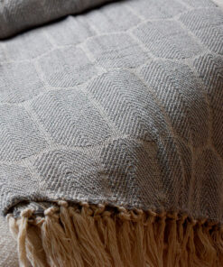 Manta Masai Óvalo Gris Claro