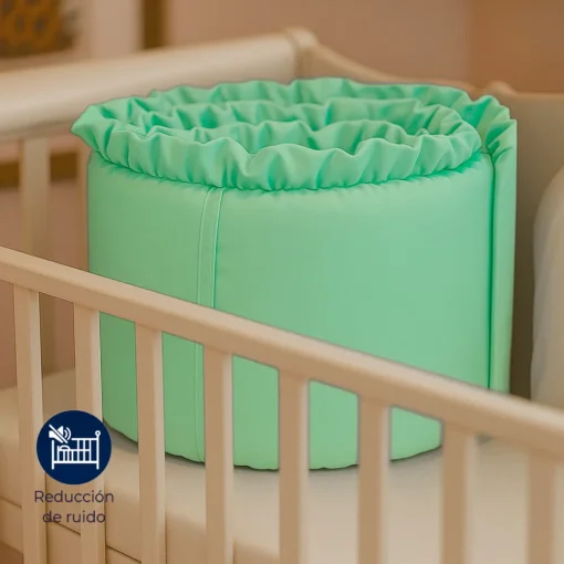 Bumper para cuna con boleros verde Casa LiLe